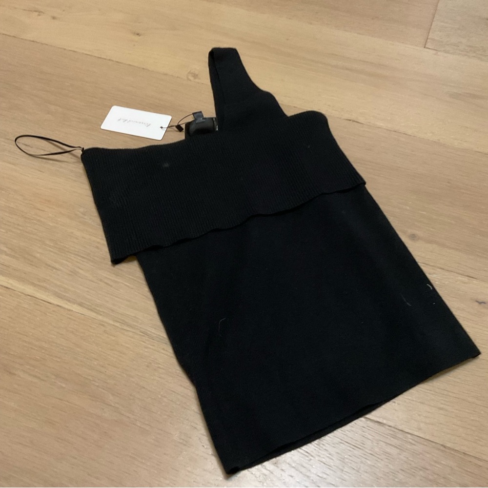Line & Dot Knit Top